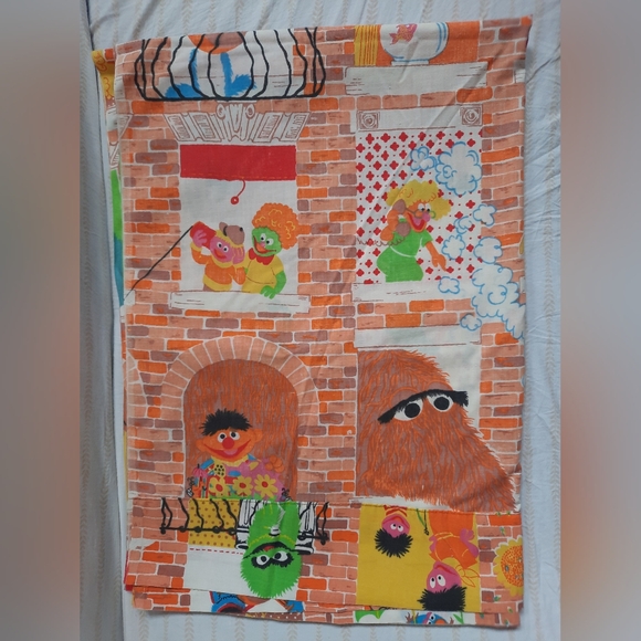 Vintage 70s Sesame Street Apartment Building Twin Flat Sheet 66" x 94" - Picture 3 of 12